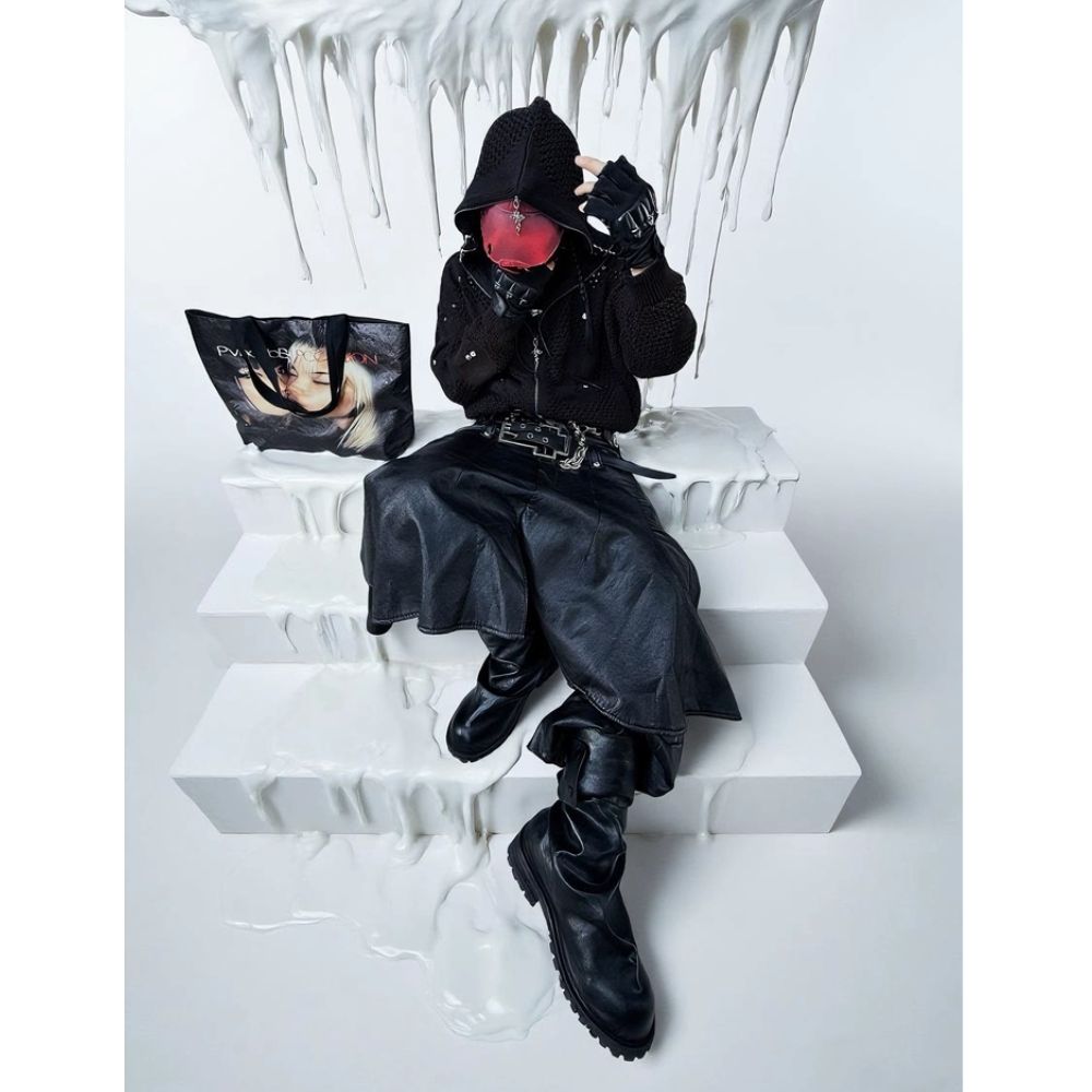 VOID KNIT ZIP-UP: BLACK