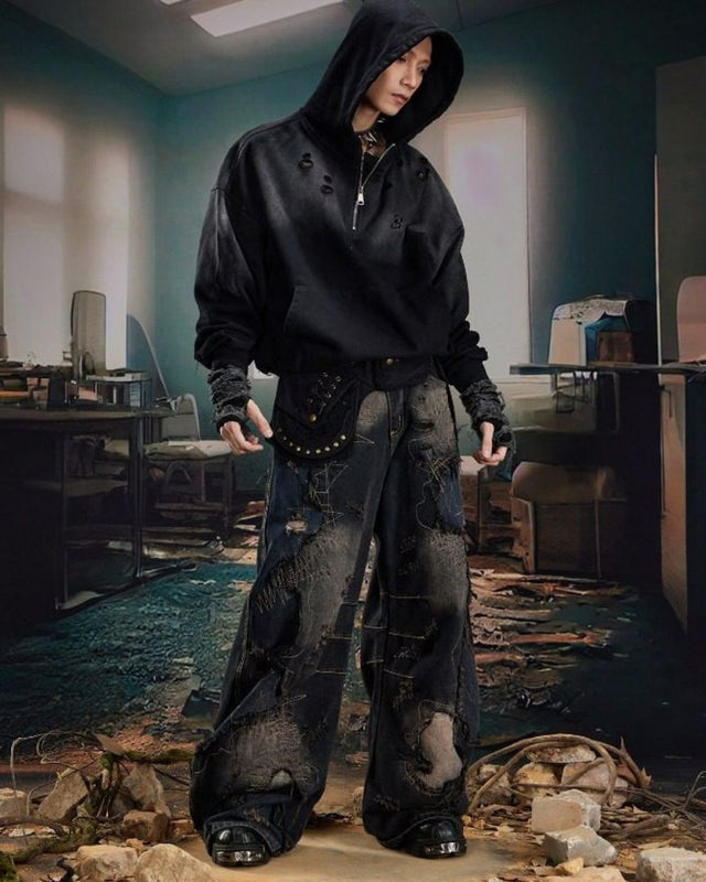 DISTRESSED CURVED DENIM BLK/BLU