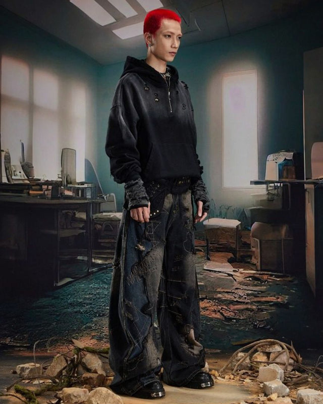 DISTRESSED CURVED DENIM BLK/BLU