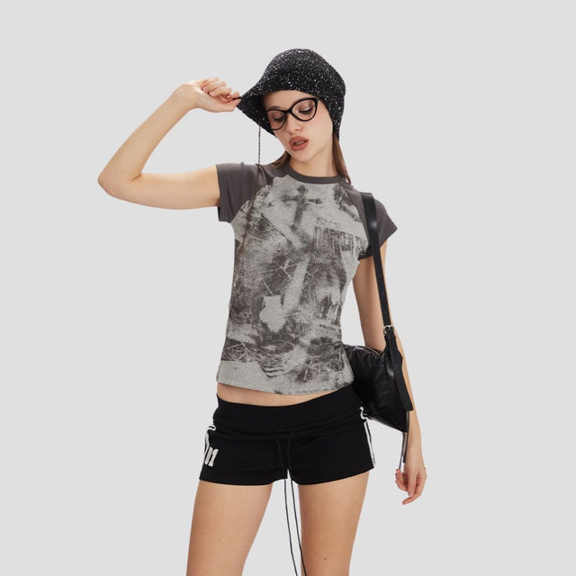 GRUNGE CROSS RAGLAN CROP WHT