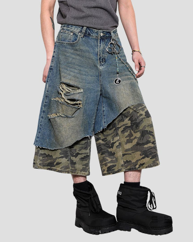 HYBRID CAMO-LAYER DENIM SHORT