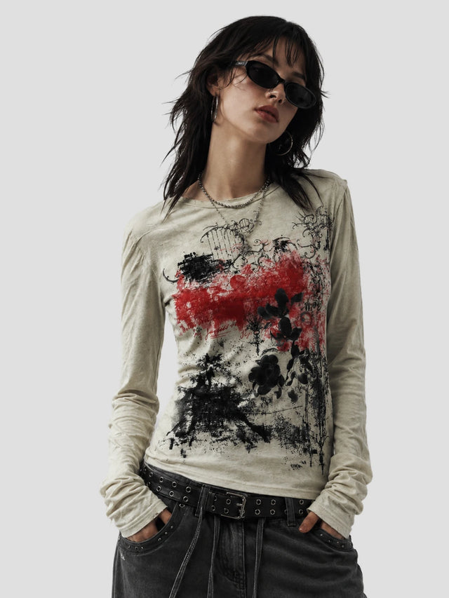 None Unit Dark Bloom Washed Long-Sleeve Tee in vintage white model front view