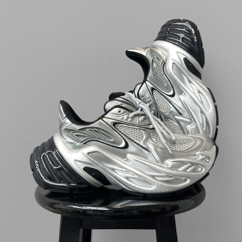 90s 銀タグ スウッシュ y2k テック サイバーコア スケーター サーフ Metallic Silver Cyber Y2K Sneakers - Liquid Flame Tech Runner