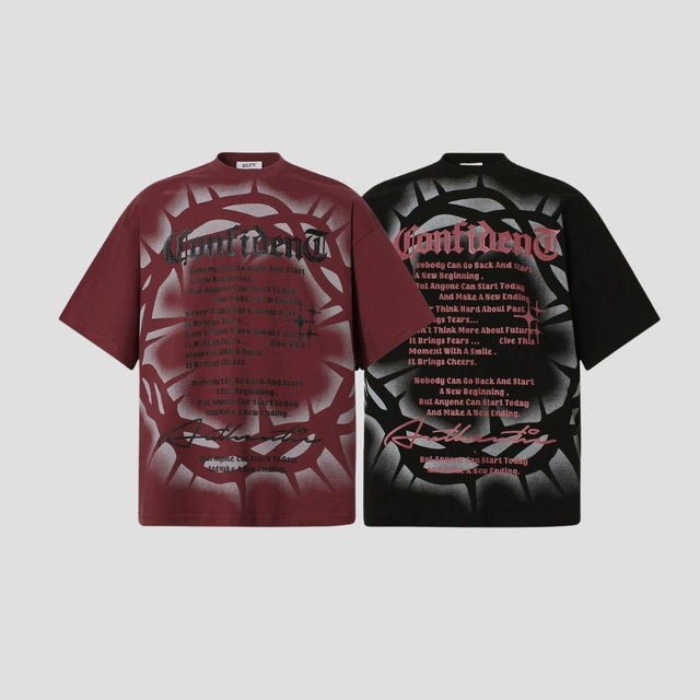 Camiseta con estampado gótico urbano