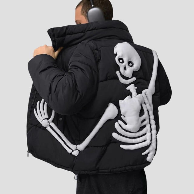 Trendy puffer jacket with relaxed fit for casual outings.
