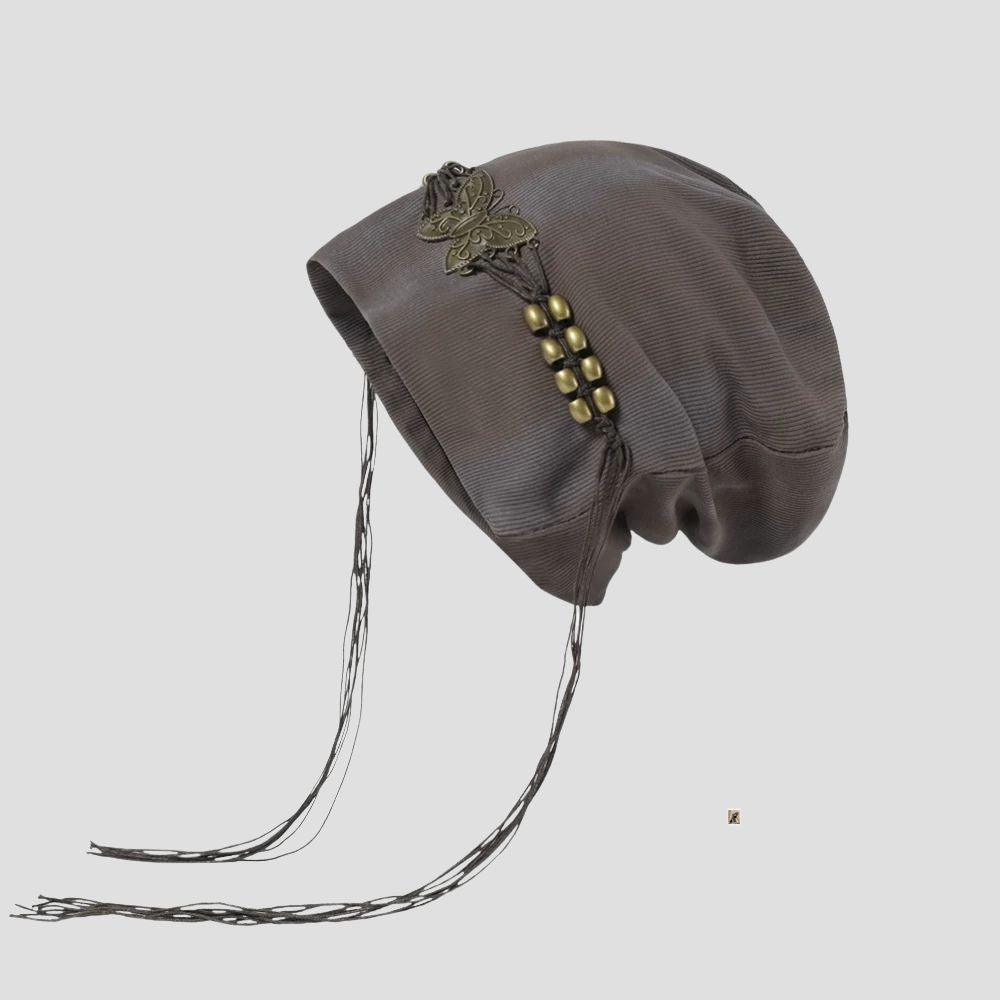 SLOUCHY TEXTURED BEANIE W/ HARDWARE